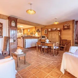 https://appartement-de-charme-4-6-pers-dans-joli-village-de-montagne.hotels-rhonealpes.com